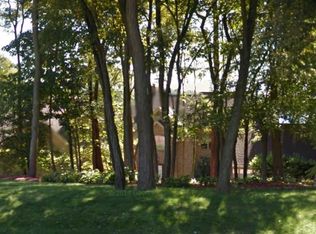 376 Deer Ridge Rd, Valparaiso, IN 46385