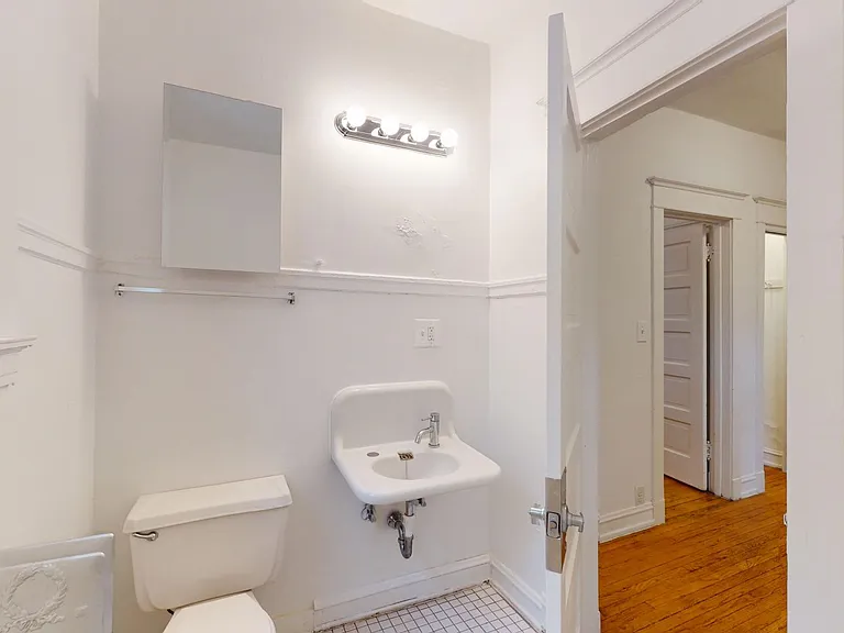5700 S. Blackstone Avenue — Photo 44