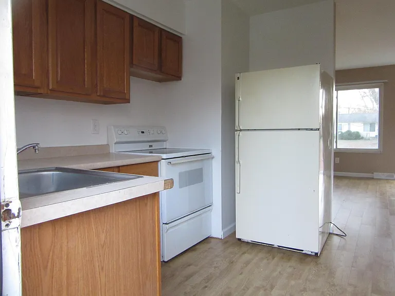 31819 Grifor Dr — Photo 7