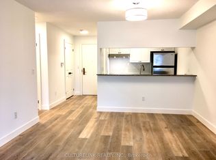 18 Sommerset Way #1515, Toronto, ON M2N 6X5