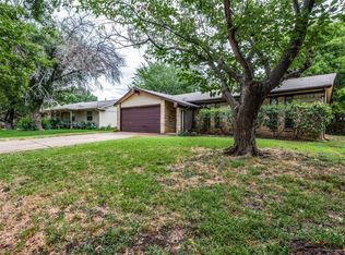 2420 Glacier St, Irving, TX 75062