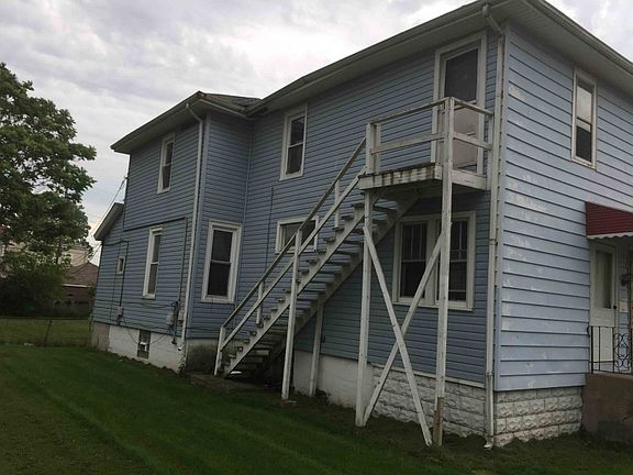3rd image of 4937 Pine Ave