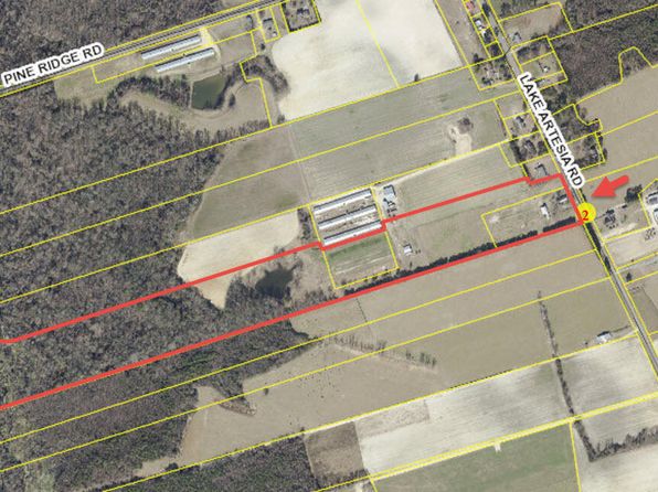 705 Lake Artesia Road, Turkey, NC 28393