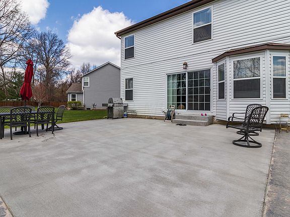 4th image of 6434 Steinbeck Way