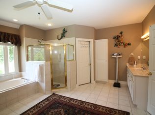 6214 Robertson Gin Rd, Hernando, MS 38632