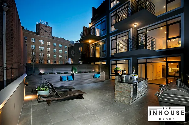 Sold by The InHouse Group | media 16