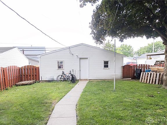 2nd image of 1005 South St