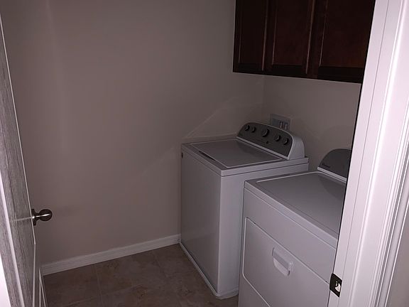 4th image of 614 Merry Brook Cir