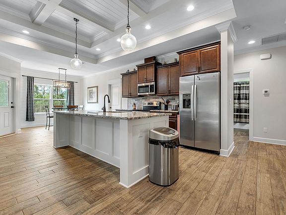 5th image of 75 Pan Cera Dr