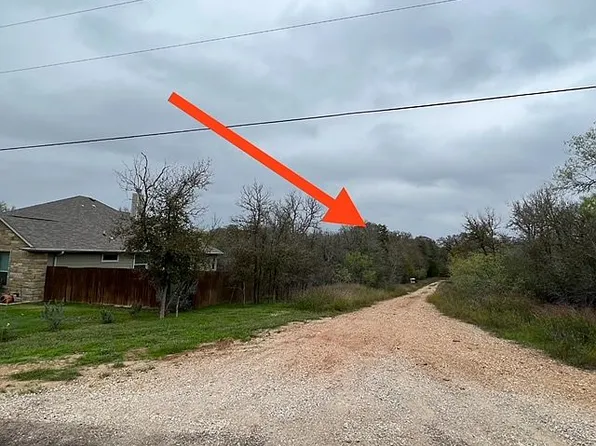 112 Waimalu Cv, Bastrop, TX 78602