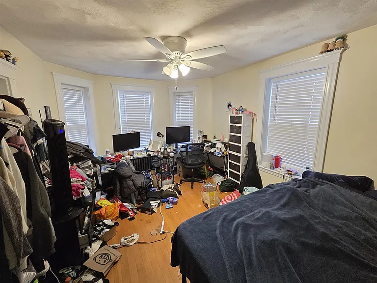 25 Fairfield St #2 — Photo 9