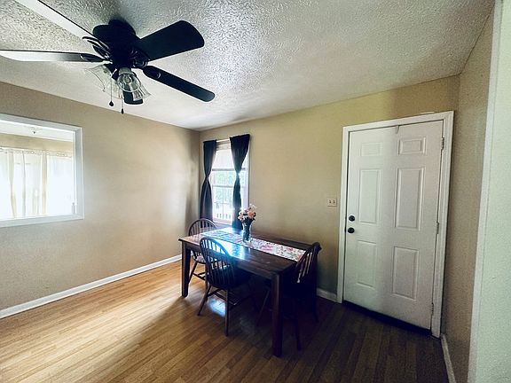 5th image of 104 Adams Ave