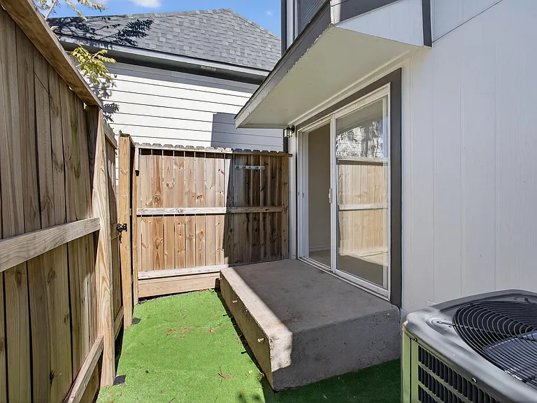1221 Cedar Post Ln #1D — Photo 23