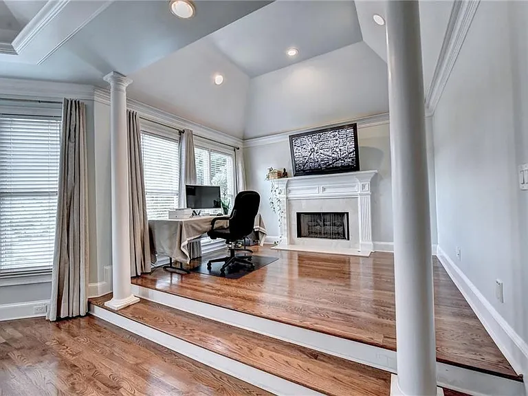645 Falls Bay Ct — Photo 55