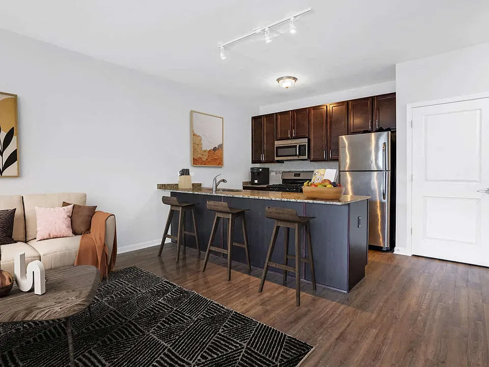 Wheaton 121