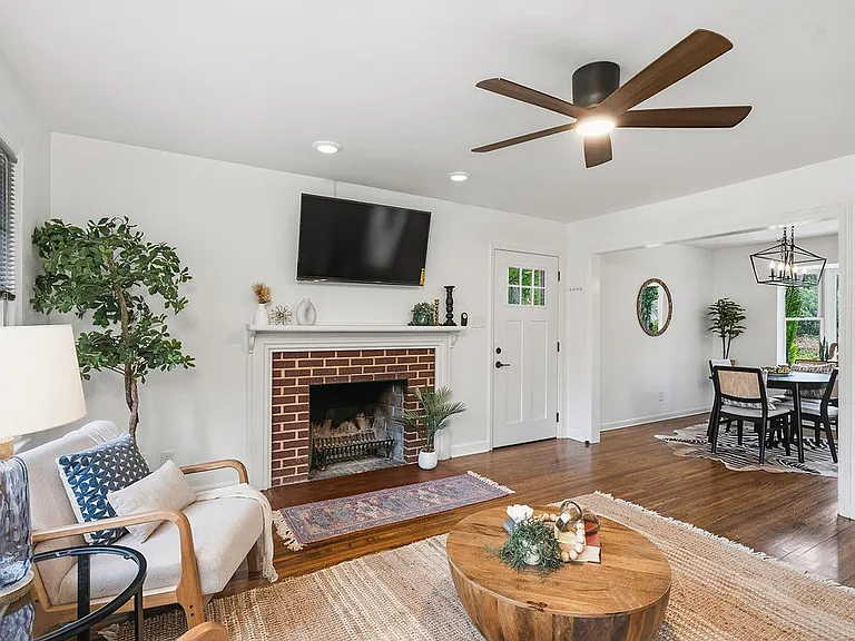 1010 Hitchcock Dr SW — Photo 10