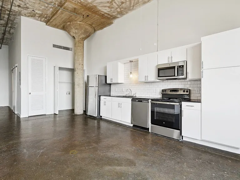 Deep Ellum Lofts — Photo 63