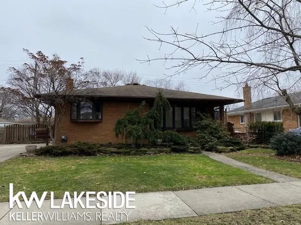 24904 Princeton St, Saint Clair Shores, MI 48080