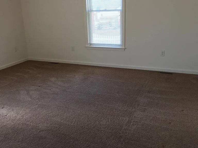 812A East St — Photo 11