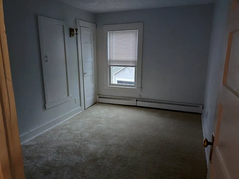 228 Oak St #1 — Photo 4
