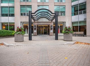 942 Yonge St #809, Toronto, ON M4W 3S8