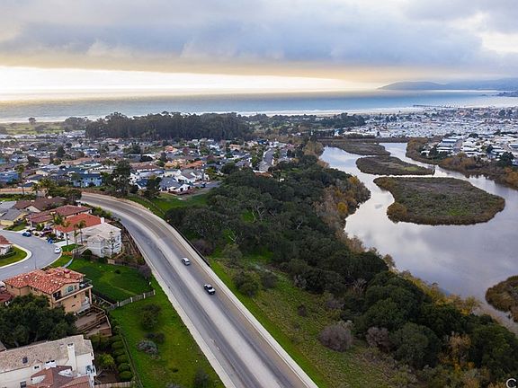 2nd image of 835 Pacifica Dr