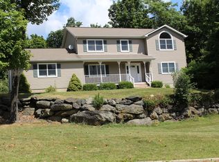 2 Gabriels Dr, Chester, NY 10918