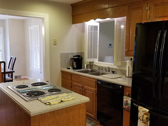4th image of 75 Holly Knoll Dr