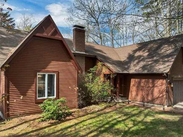 35 Robin Acres Drive, Wolfeboro, NH 03894