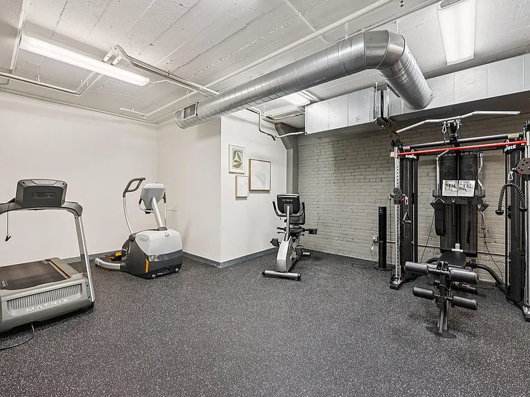 2929 Chicago Ave #1105 — Photo 45