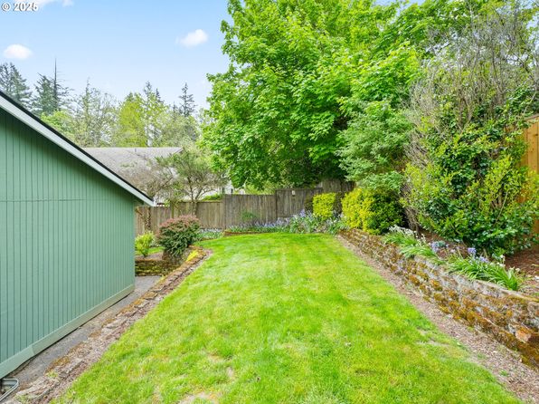 9637 SW 51st Ave, Portland, OR 97219