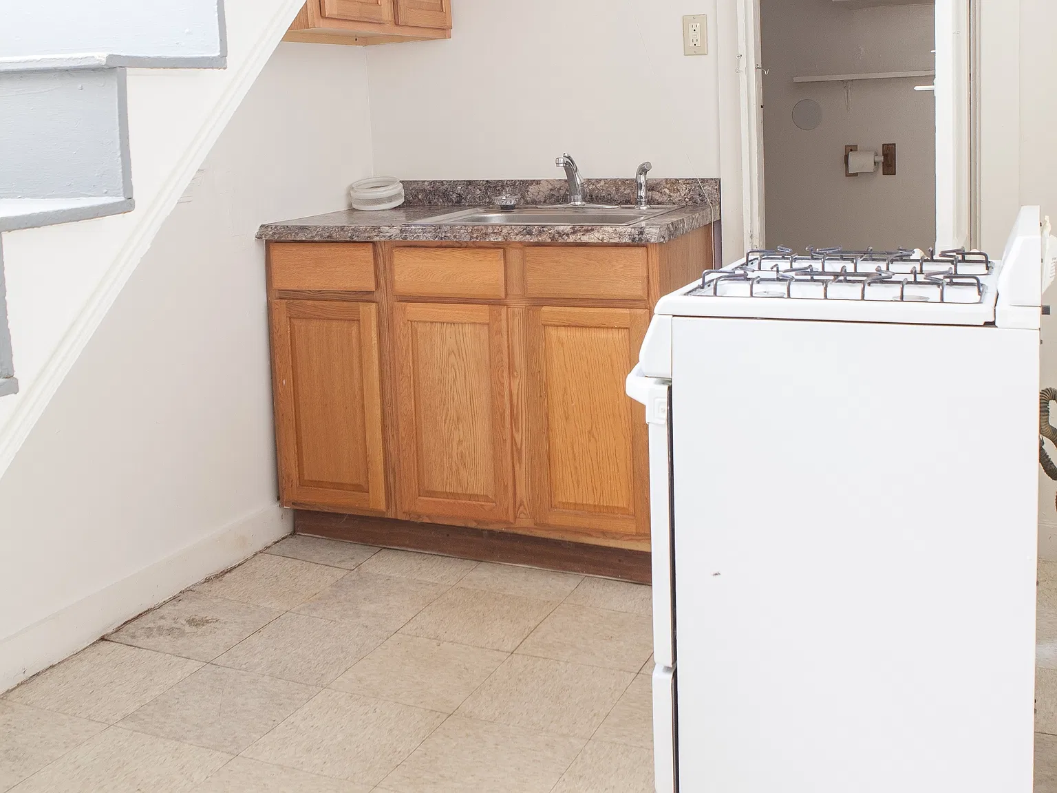 700 Westcott St — Photo 4