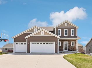 526 Spur ROAD, Slinger, WI 53086