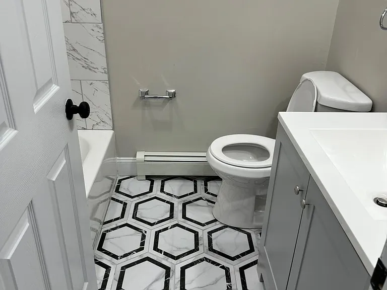 1105 Charles St #1E — Photo 11