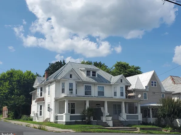 449-451 Faulkner Ave, Martinsburg, WV 25401