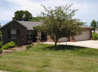713 E Gold Fever Ct, Nixa, MO 65714