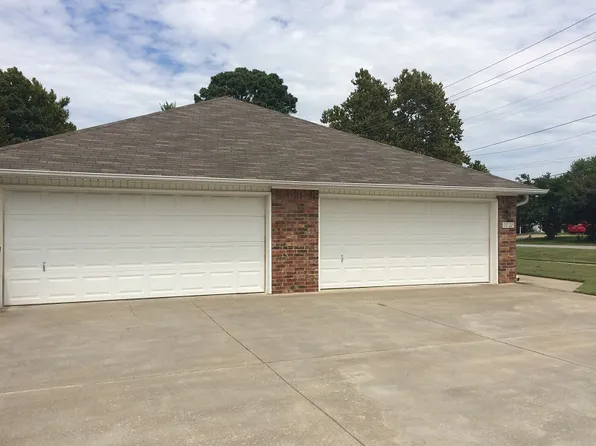 1021 Leah Ln, Fort Smith, AR 72908