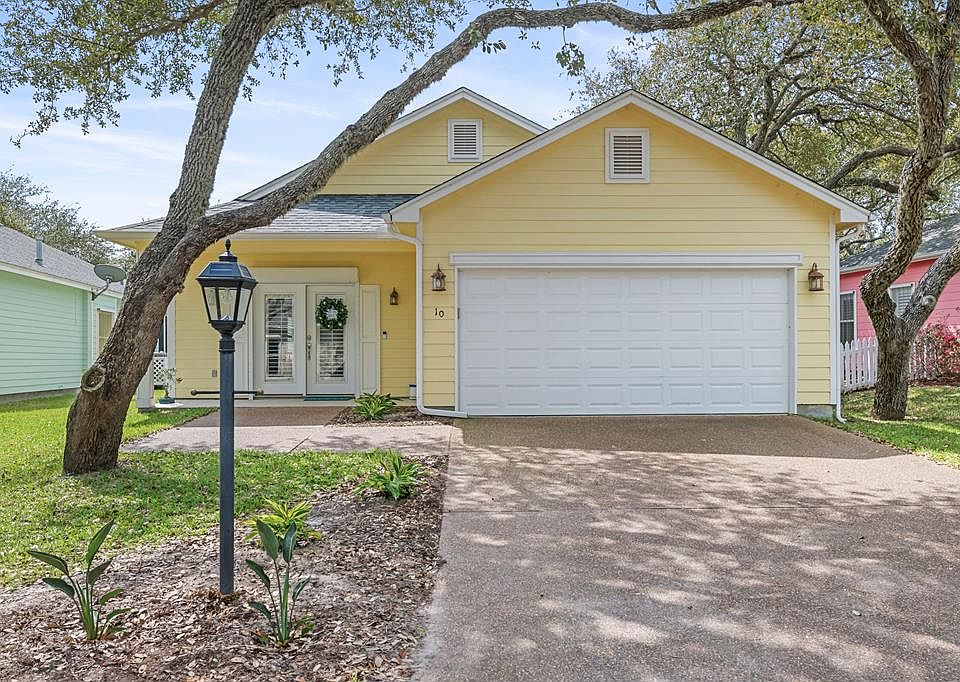 1st image of 10 Primrose Dr