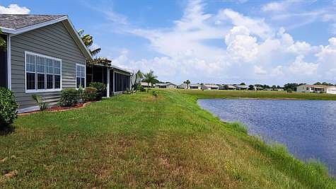 3rd image of 2526 Pier Dr