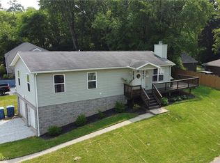 3189 Kingsley Dr, Akron, OH