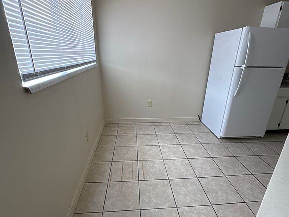 5th image of 568 E 250 N APT 1