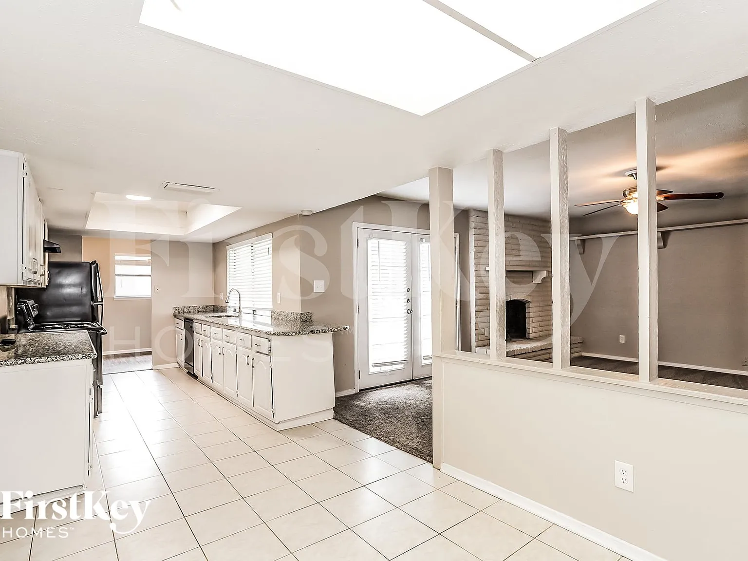 4 bed, 2.5 bath, 2238 sqft, $1,945 — Photo 4