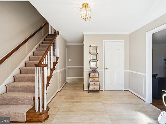 4th image of 9501 Fox Hollow Dr