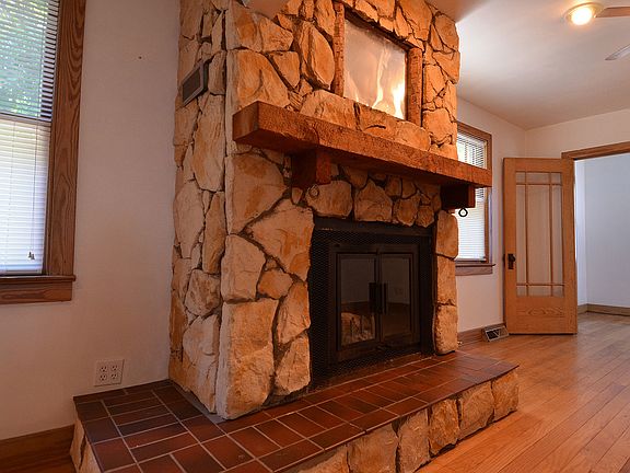 5th image of 1515 S Vermillion St