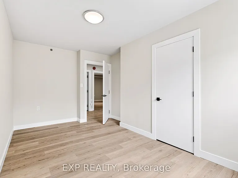 263 Anne St N #1 — Photo 26