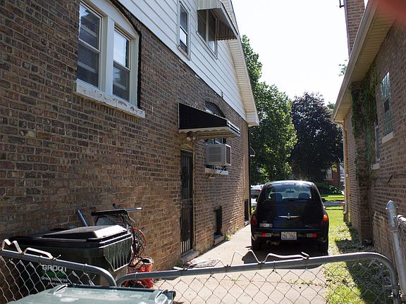 5th image of 1030 24th Ave