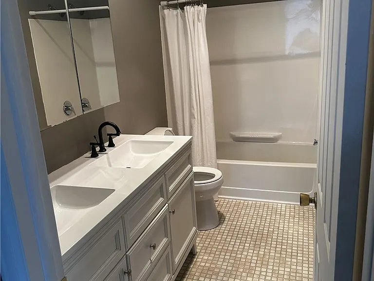 10 Foery Dr #105 — Photo 6