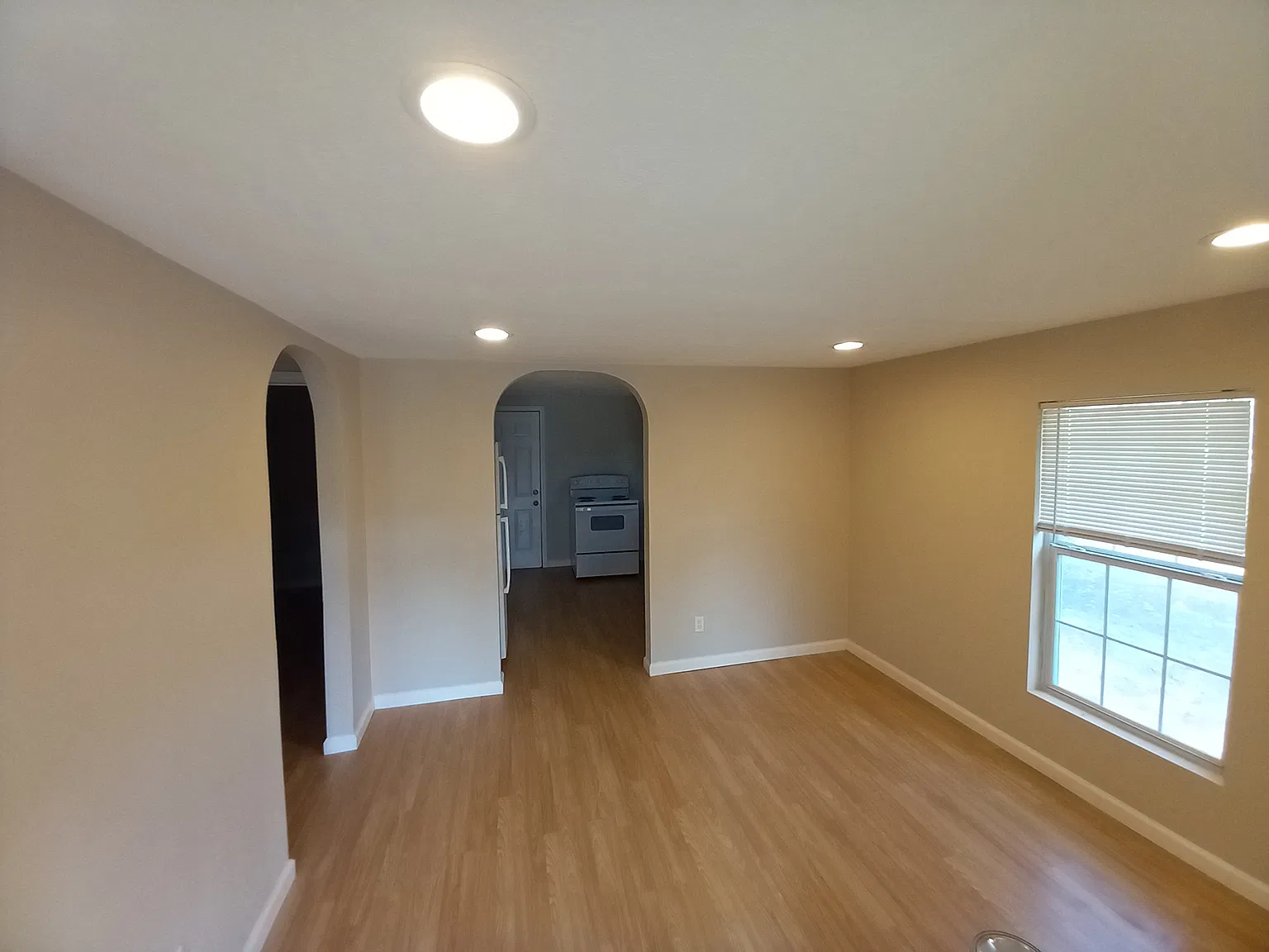 2 bed, 492 sqft, $1,100 — Photo 2
