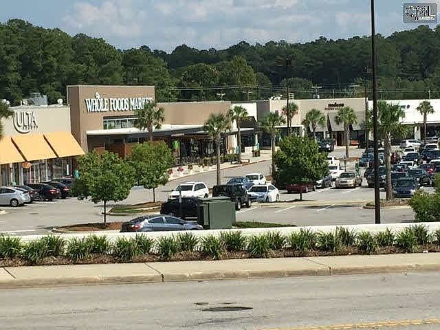 2nd image of 737 Cross Hill Rd