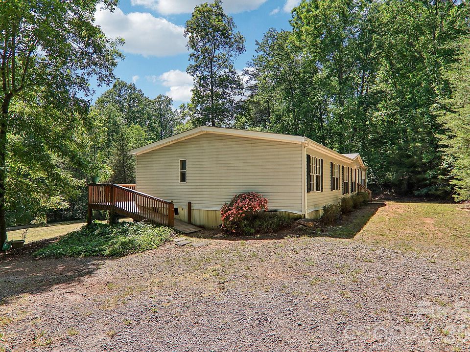 1st image of 125 Cove Creek Dr